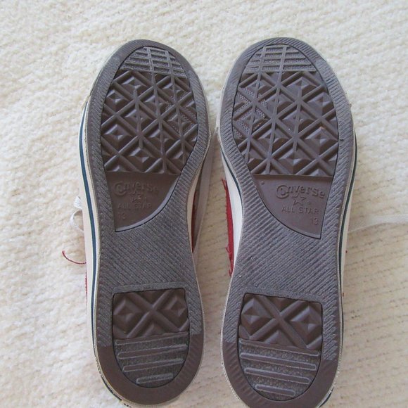 Converse All Star low cut sneakers. Mens size 13 - Picture 4 of 4